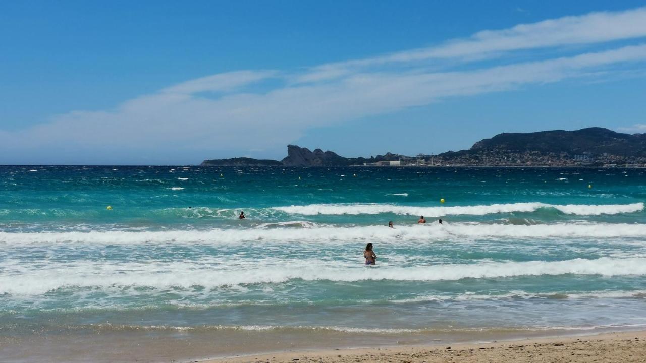 Au Clair De La Dune